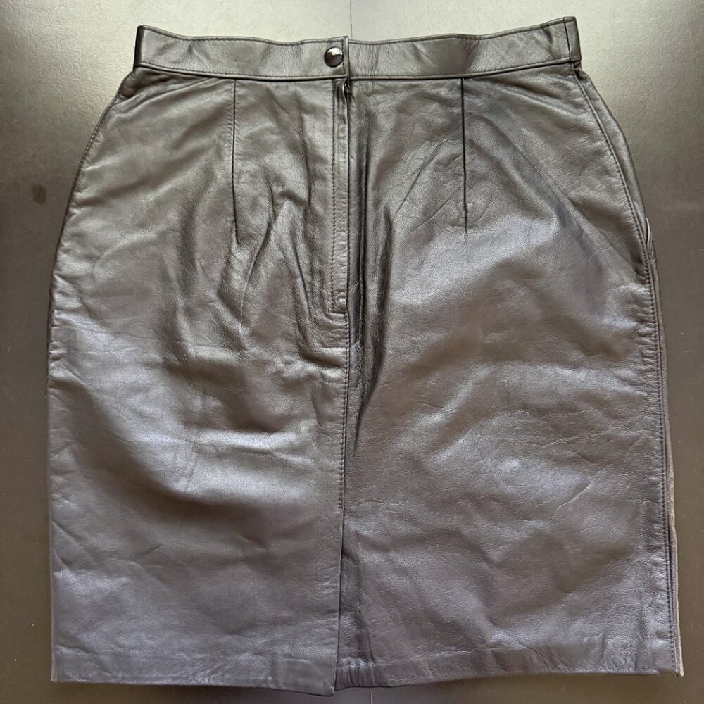 Vintage black vegan? leather skirt size 28 - Picture 2 of 4